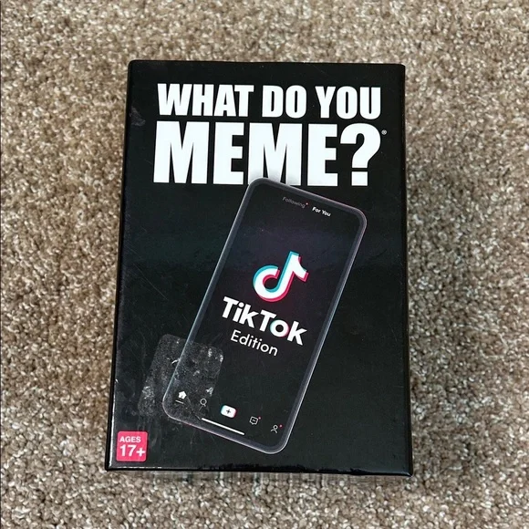 What Do You Meme? TikTok Edition Game Adult party game Teen/College Used Once - Picture 2 of 5